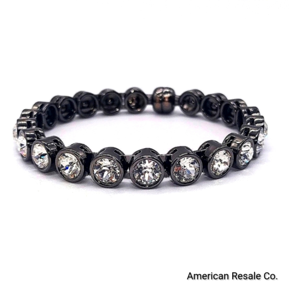 $89 Silpada K&R Swarovski Crystal Glamour Bangle Bracelet KRB0098 - Black